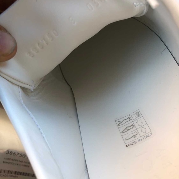 Gucci sneaker never been worm Gucci size 8 dust bag  and extra lace not included - Picture 5 of 6